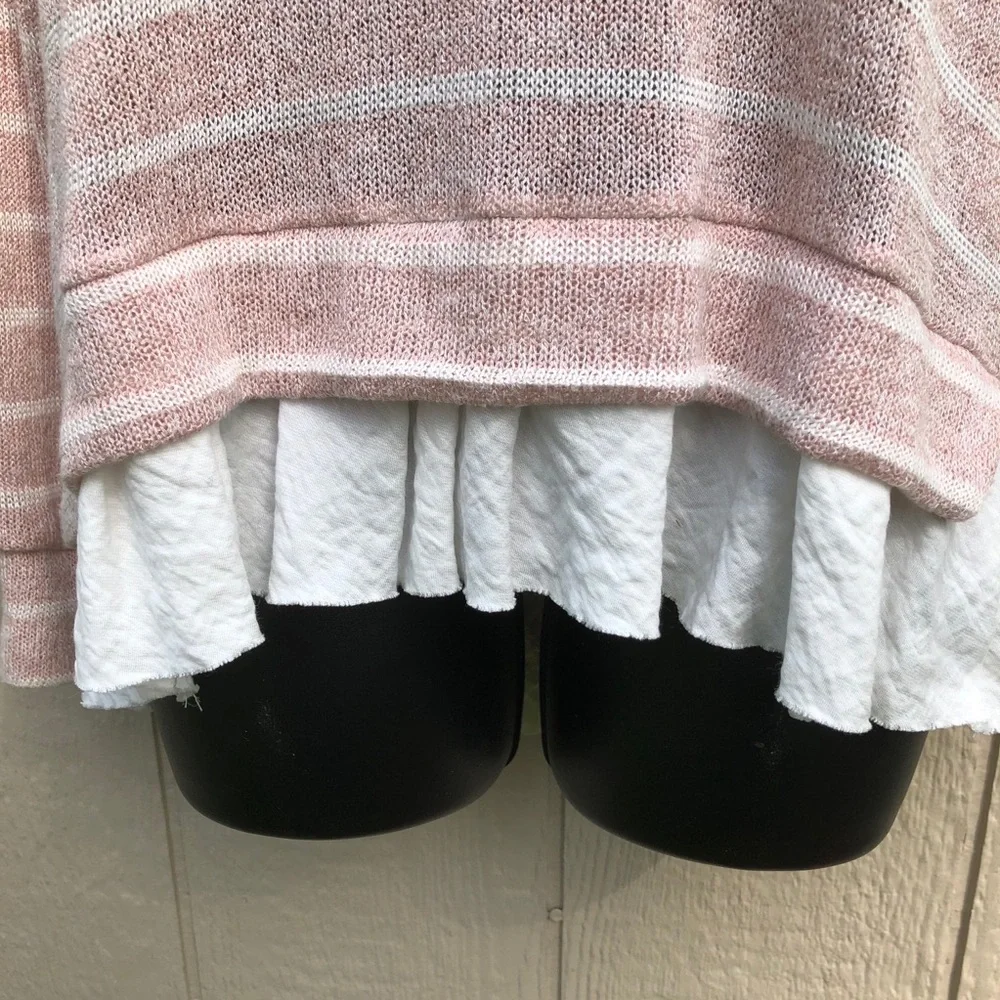 Anthropologie Beige Sweater with White Lace Detail - Picture 7 of 9